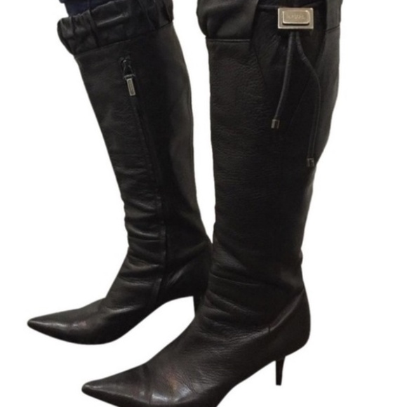 Authentic Burberry Boots - Picture 5 of 5